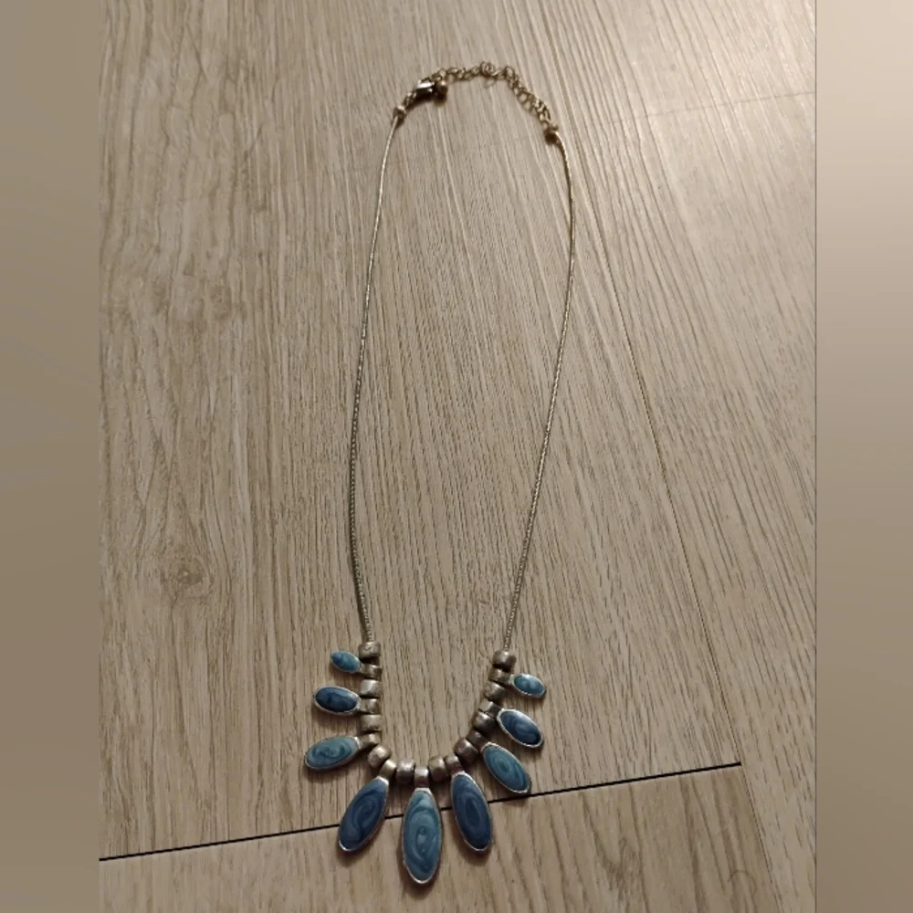 Elegant Blue and Silver Necklace
